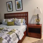 Beautiful Venice Island Apartment right on Venice Ave. - Shop, Beach & Eat!