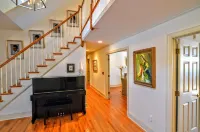 Travelers Rest Spacious 5BR Pool riverfront Pier charming Easton Saint Michaels