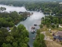 Curry Getaway on South Bay Lake Property Hotels in Walker County