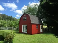 River Run Chalets - Nottely Riverfront, Starlink w/ Roku TV, Easy River Access Hotels in Notla