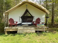 Glamp Richard on Adirondack Flower Farm Hotels in Johnsburg