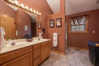 "The Constitution" Luxury Cabin at Branson Woods Resort