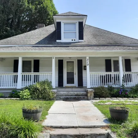 120 year old home located in the heart of Mayberry and the Yadkin Wine Valley