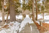 A Country Getaway in Upstate NY, Surrounded by Art and Nature.