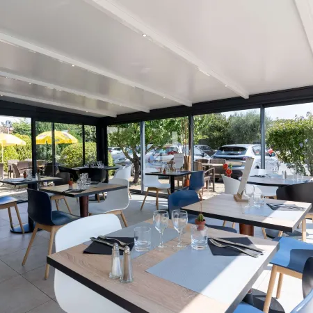 Brit Hotel Avignon Sud le Calendal