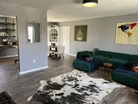 Cozy mountain top newly remodeled home. Hotels in Clinton