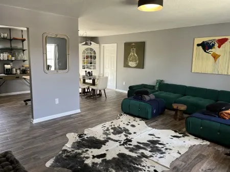 Cozy mountain top newly remodeled home.