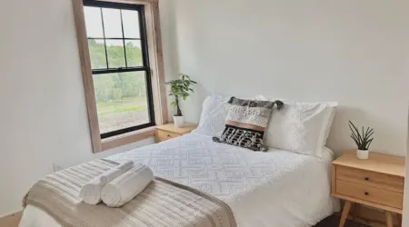 Uptown - Heart of Davis Отели рядом с достопримечательностью «Парк штата Блэкуотер Фолс»