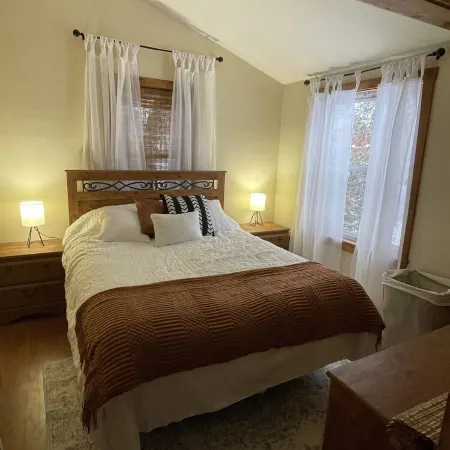 Paugus Bay Cottage Waterfront Cottage on Private Island!