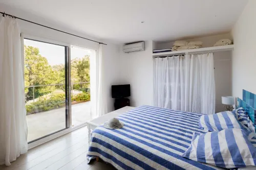 5BR/4BA Villa - View of Mountains