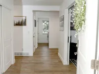 Spacious Home Near Canyons, Expo Center, and RSL Stadium サンディのホテル