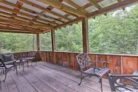Cabins at Brush Creek Mtn-Beavers Lodge Hotel dekat Brandywine Creek Steakhouse & Tavern