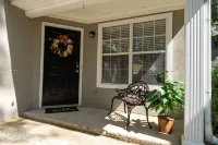 Entire 3BR/2BA w/King Bed centre of peachtree city