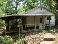 Cabin with Pond on 6 Private Acres --1.5 miles from Montauk Park, Near Salem
