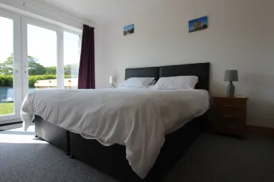 Private spacious house 5 mins by car to the beach Hotels near The Pepper Pot