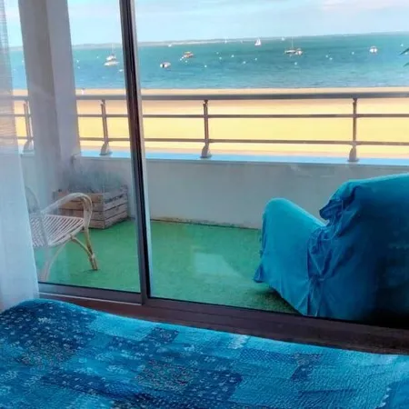 Beautiful apartment with magnificent sea view