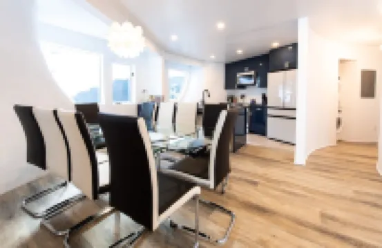 THE ICONIC Vail Ski Dome with Amazing Views, New remodel. Free Parking at Vail