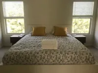 Beautiful Big House, Great LOCATION & Neighborhood