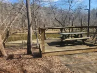 Peacefull River Home Hotels in Marion