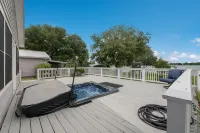 Lakefront Property with a pool & hot tub!