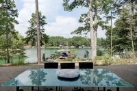 Lake Keowee Private Waterfront Hotels in Oconee County