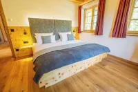 "Graf Chiemo Suites" luyury living direkt am Chiemsee mit privatem Seezugang!