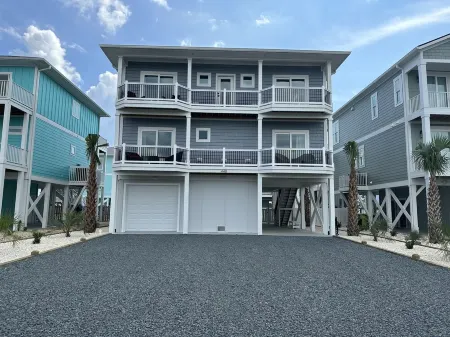ISLE IN THE SUN - New Construction - Ocean View -5 Bed 5 1/2 Bath w/ Heated Pool