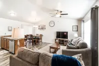 CLEAN 3 BR 2 Bath- QUIET neighborhood