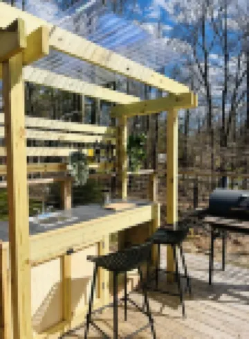 Charming Cottage with Jacuzzi, Fire Pit and Access to Nearby Lakes!