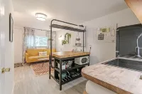 Cozy studio on Conesus Lake with WiFi and AC in wonderful Livonia