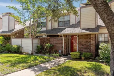 Cozy home 10 min from AT&T stadium Hotels near The University of Texas at Arlington