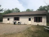 Modern home , Great Retreat Nestled  in the Beautiful Northwoods ...Adventures!<br> - 3 stjerner