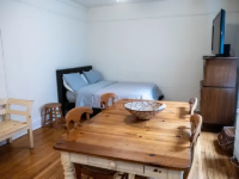 Cozy apartment in beautiful midtown Hoboken! โรงแรมในโฮโบเคน