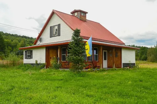 Rustic Cabin in Heart of Vermont Farm Country