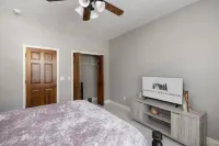 All New! Close to SDC, Golf, Pools and Resort, A Dream on the 13th Green! Hotels in 