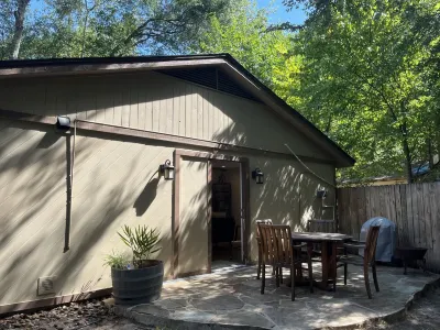 Sweet & cozy indv. home in The Woodlands, TX. 2-3 min drive to prime locations!
