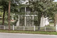 Private Cottage W/Spa and Pool.Fall Rates Are Great!Spa Only after Nov 1st