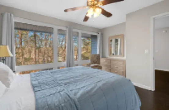 The 2 BDRM Lovely Lake Desoto Townhome