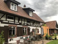 La Petite Maison Sous le Toit - 25 km Nord de Strasbourg Hotels near Encore