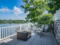 Luxurious Morrison Lakehouse w/ Hot Tub & Sunset Views Hotels in Branch County
