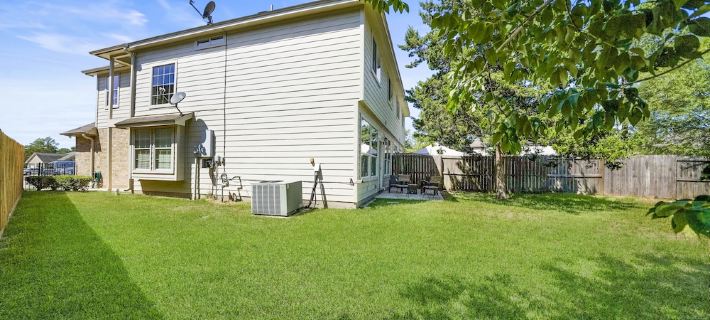 Cozy Retreat home in the Heart of Conroe Hotels in Conroe