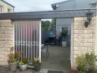 Modernisierte, Gemütliche Dg-wohnung in Langenfeld Hotels near St. Barbara - Langenfeld-Reusrath