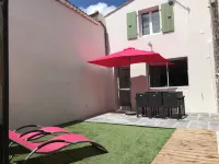 High Tide Hotels in La Flotte