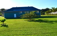 Maui Plantation Cottage Located Near Beach And Paia, Permitted Bbph 2017/0004