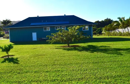 Maui Plantation Cottage Located Near Beach And Paia, Permitted Bbph 2017/0004 Отели рядом с достопримечательностью «Ahimsa Sanctuary Farm»