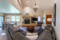 Sunrise Retreat In Sun Valley