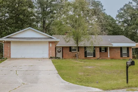 The Shanty @ Rayburn Country