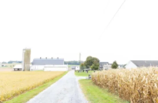 Amish School House & Farm House Apt in Lancaster