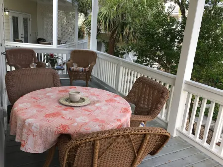 Clean and Relaxing!!   3 King Suites!!  Home with everything you need