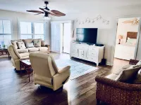 Beautiful Beachfront Haven!